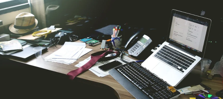 Working Desk 